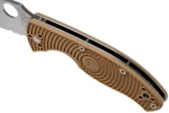Spyderco Tenacious Lightweight Tan C122PSTN FRN Navaja Parcialmente Dentada -Cuchillos Tienda de ventas SPC122PSTN 07 spyderco